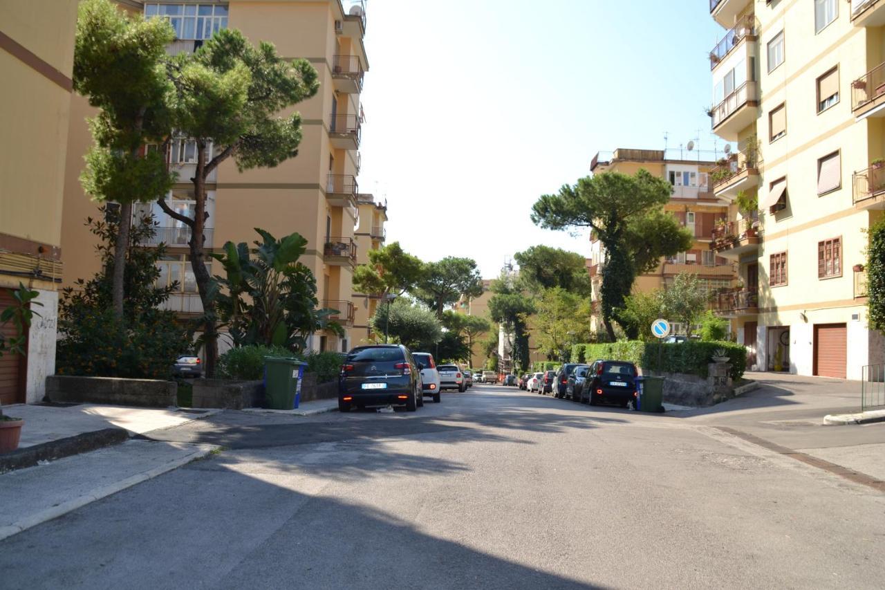 La Casa Nel Parco**** Apartment Torre Annunziata Bagian luar foto